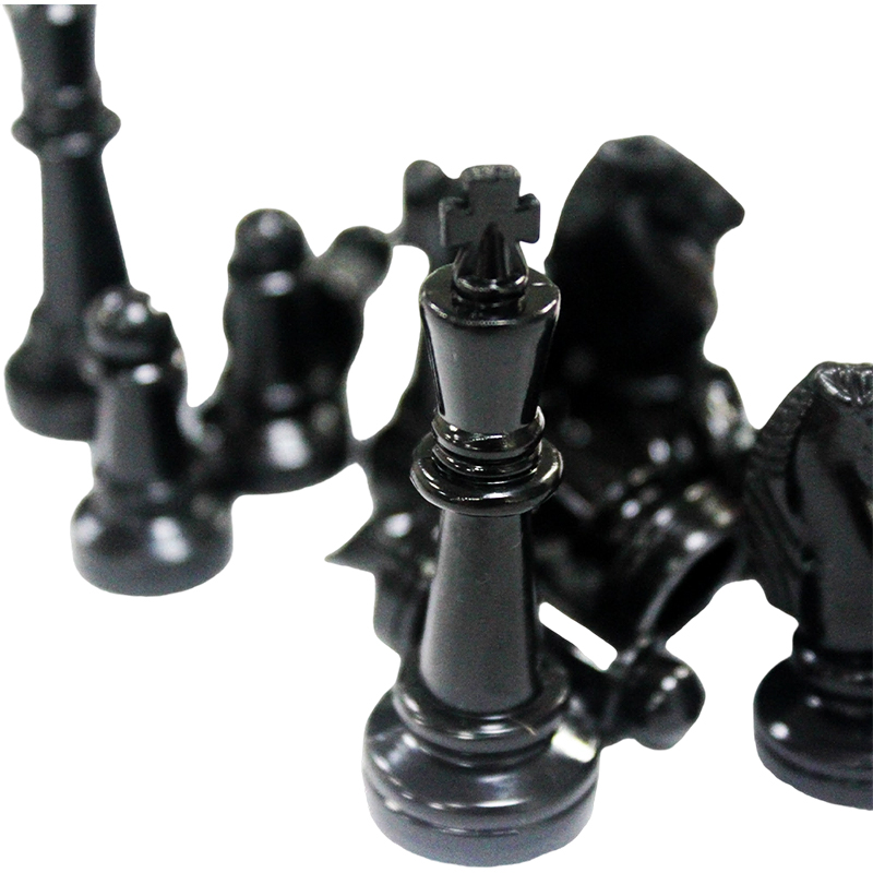 Pièces d'échecs Staunton classiques en bois blanc