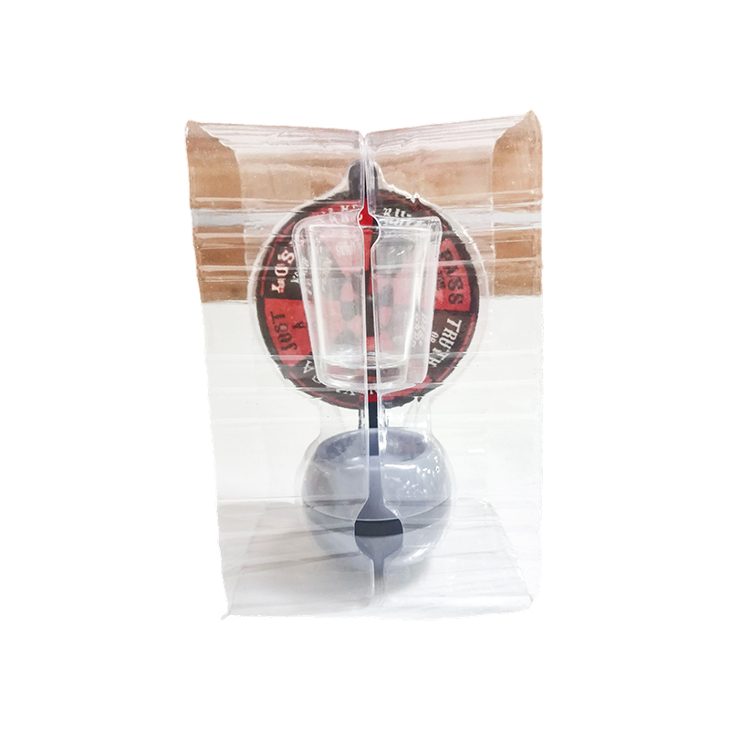 Jeu de roulette sur la table des vins