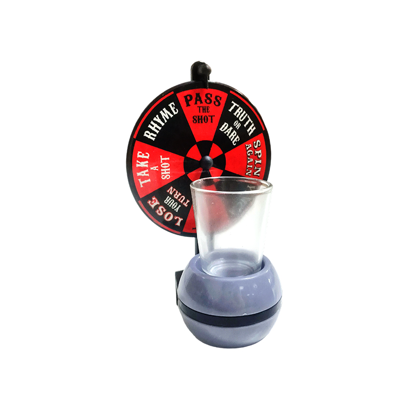 Jeu de roulette sur la table des vins