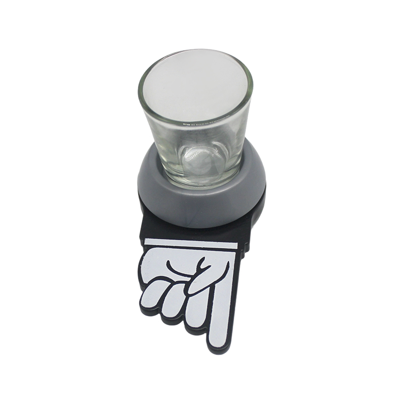 Jeu de roulette sur la table des vins