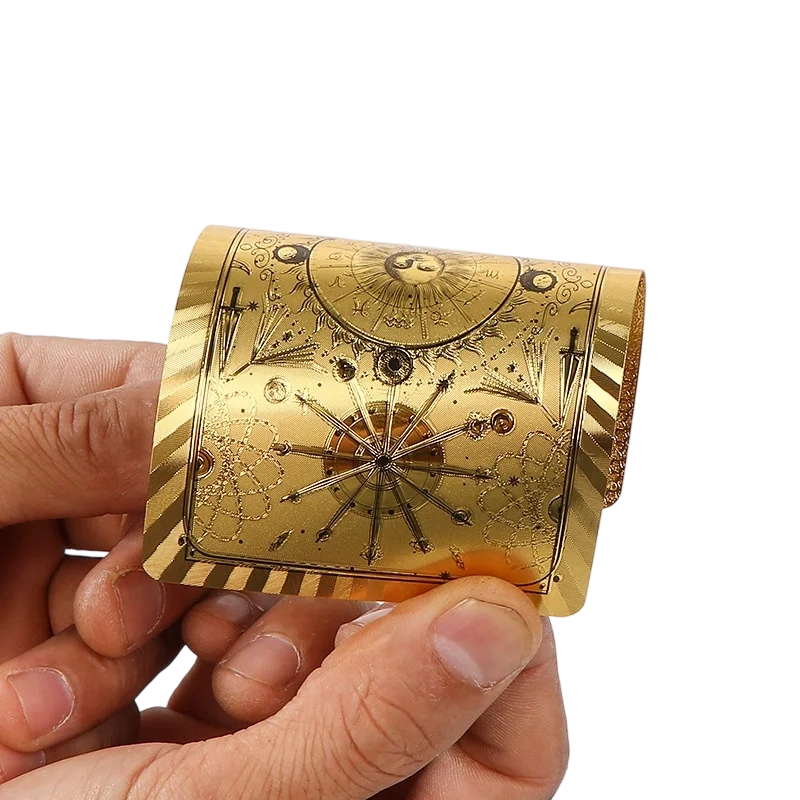 Ensemble de cartes de tarot en feuille d'or haut de gamme