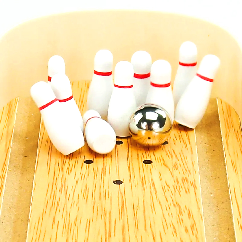 Ensemble en bois compact avec boule en acier et quilles, mini jeu de bowling de bureau