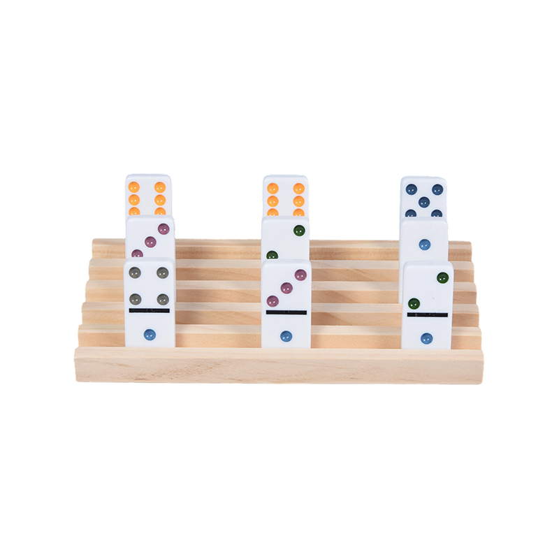 Ensemble de supports de dominos en bois à motifs de points colorés avec affichage organisé