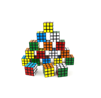 Comment résoudre un cube de vitesse magnétique 3x3x3 pour les débutants ?